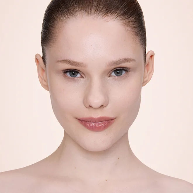 Charlotte Tilbury Airbrush Flawless Blur Concealer – texture