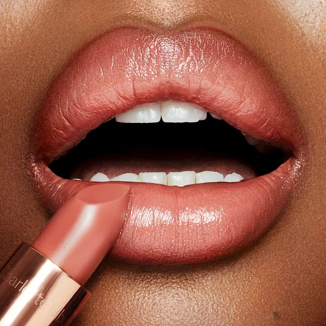 Charlotte Tilbury K.I.S.S.I.N.G Ref:BITCH PERFECT