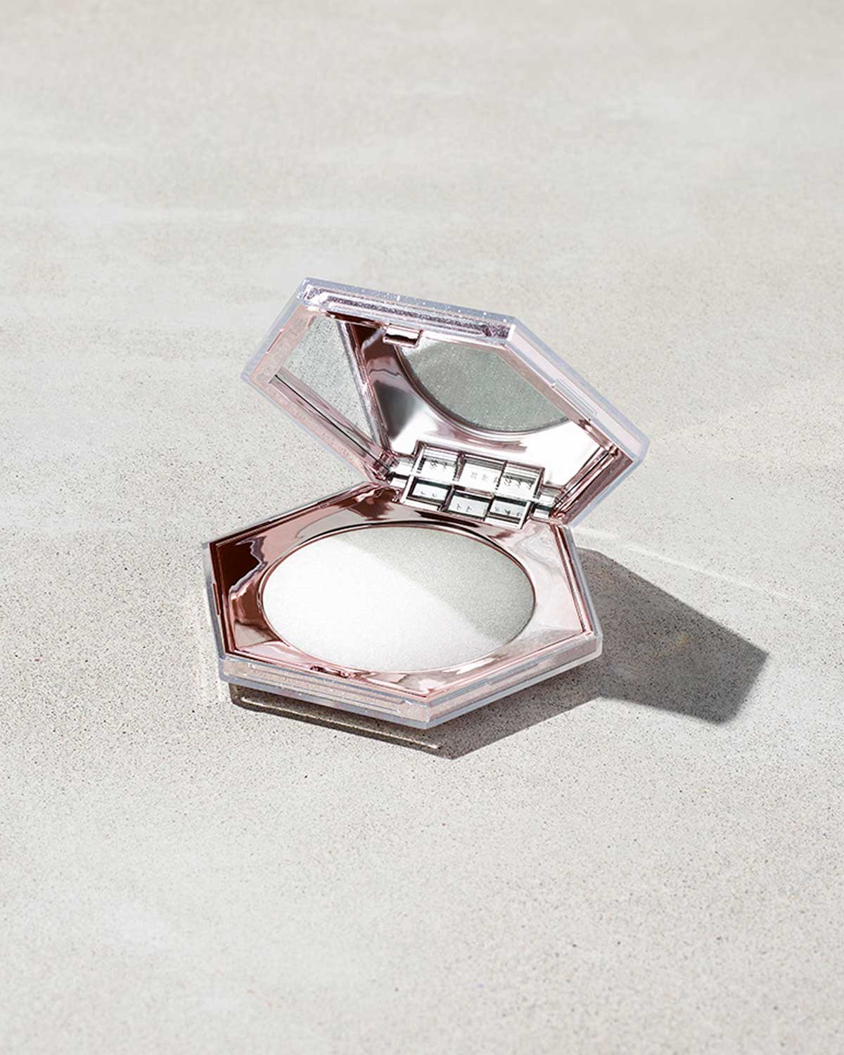 Diamond Bomb All-Over Diamond Veil -ref: How many carats
