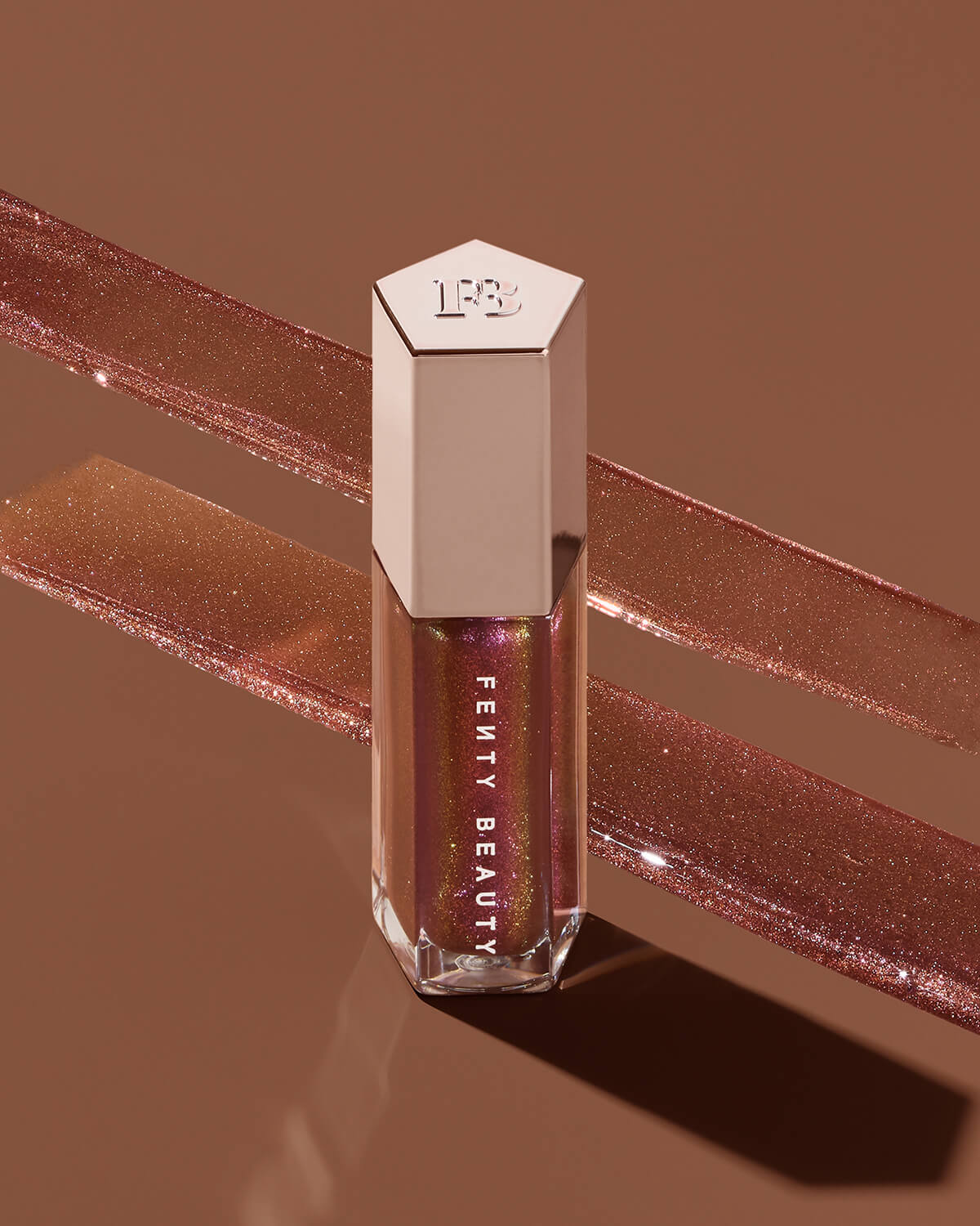 GLOSS BOMB UNIVERSAL LIP LUMINIZER - ref : 09 HOT CHOCOLIT FANTASY