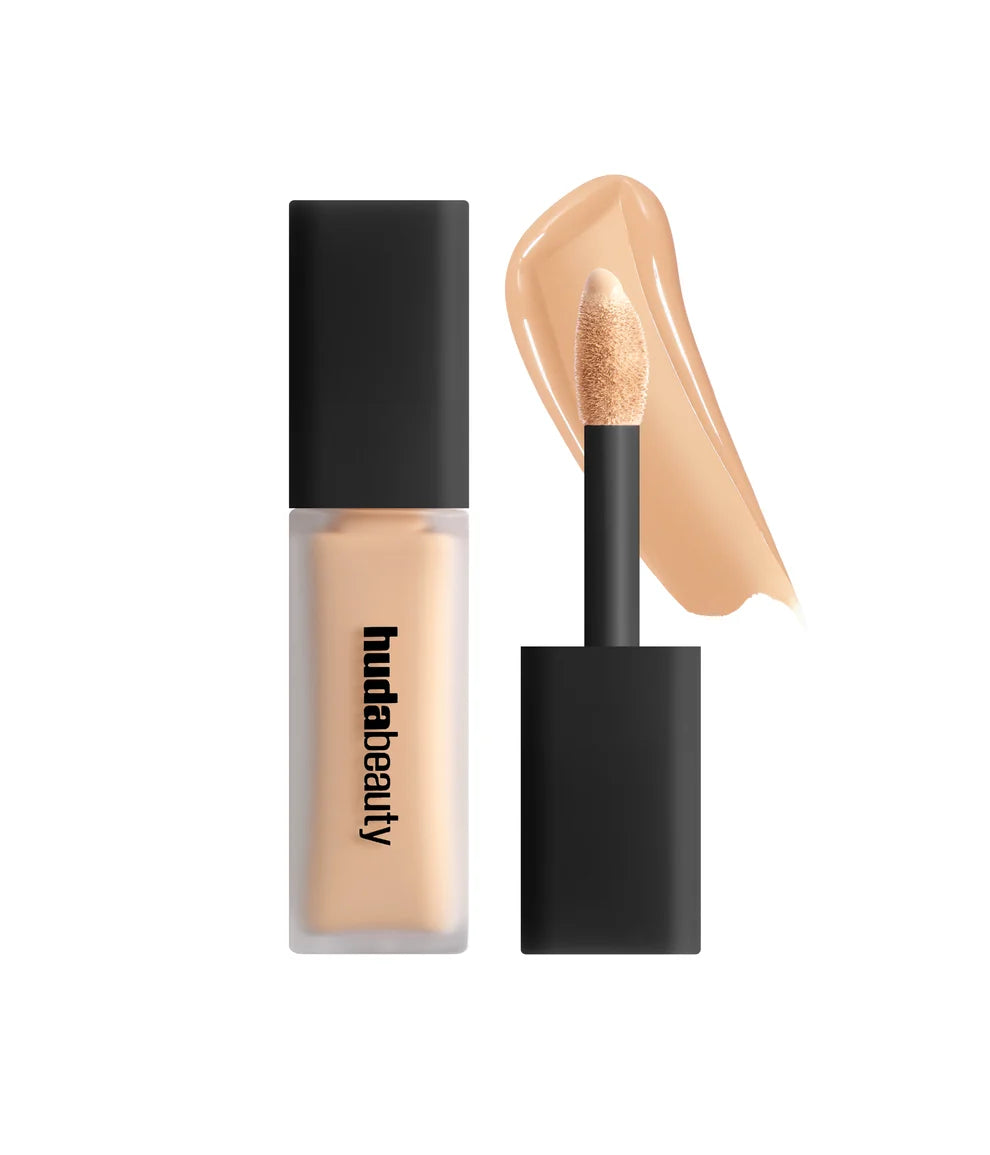 Huda Beauty FauxFilter Luminous Matte Concealer teinte Sugar Biscuit 3.5