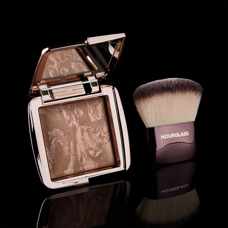 Hourglass  Lighting Bronzer Ref:Luminous bronze light