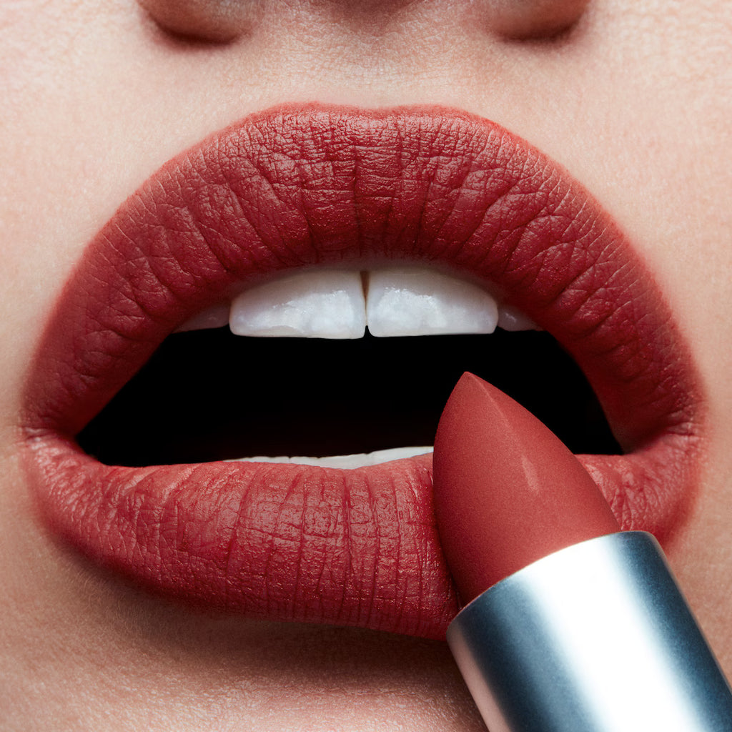 M.A.C POWDER KISS LIPSTICK - ref : 316 DEVOTED TO CHILI